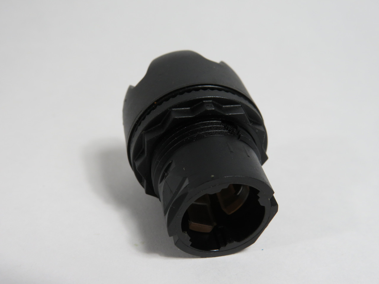 Allen-Bradley 800FP-LG0 Guarded Illuminated Push Button Operator Amber Cap USED