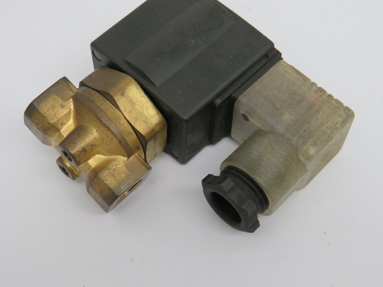 SMC VX2320A-02-5DL1 Pilot Operated 2 Port Solenoid Valve 24VDC USED