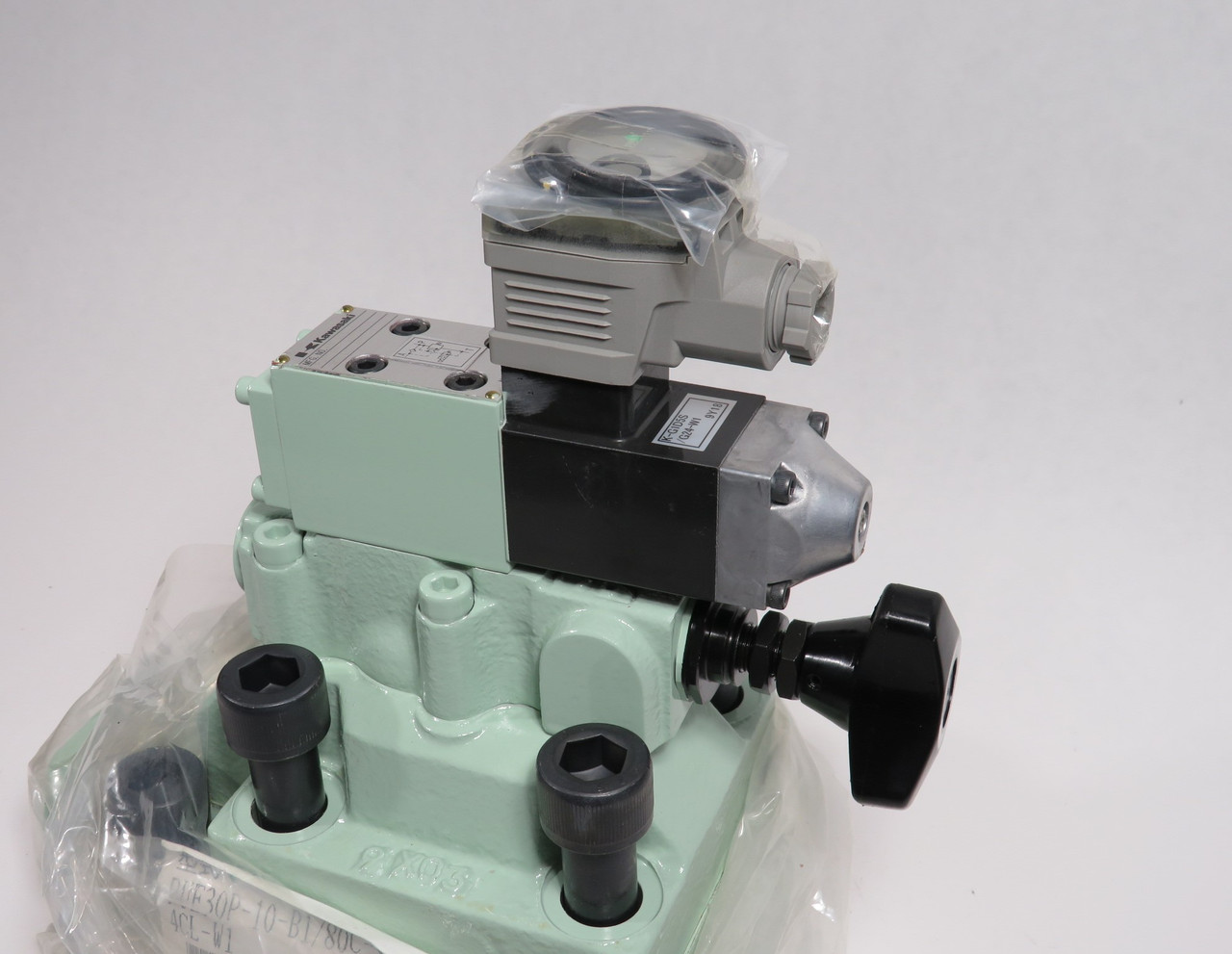 Kawasaki PUE30P-10-B1/80C-WD24CL-W1 Valve A01025 NOP