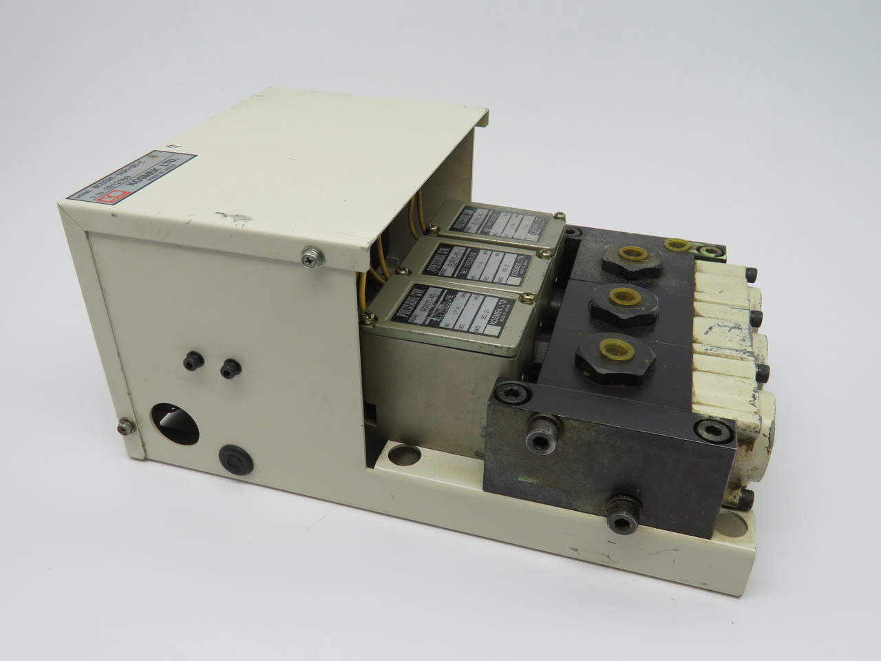 Kosmek BC00M1-UUH-50-C Non-Leak Valve Unit Directional Control Valve USED