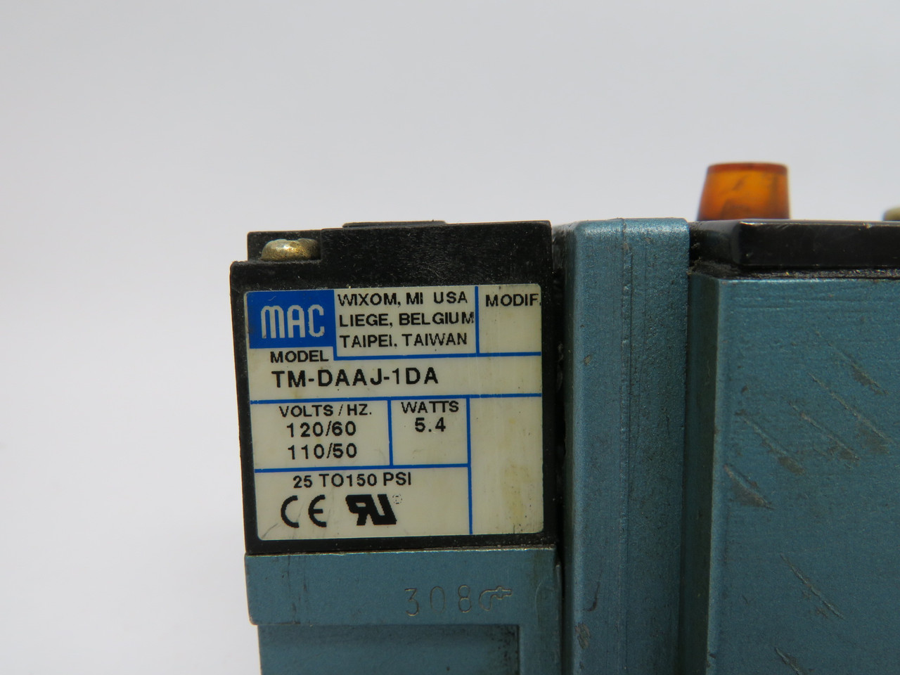 MAC 82A-BC-000-TM-DAAP-1DA Solenoid Valve 110/120V 50-60HZ 5.4Watt USED