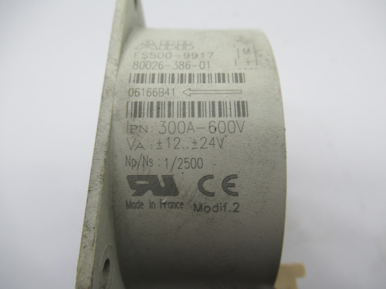 ABB ES500-9917 Current Transformer 600V 300A VA: +12-+24V 1/2500 USED