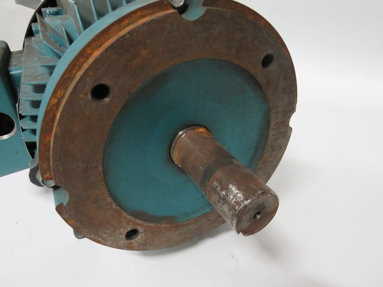 Mighty Max 10Hp 1750RPM 575V 215M TEFC 3Ph 10FLA 60Hz RUST/NO KEY USED