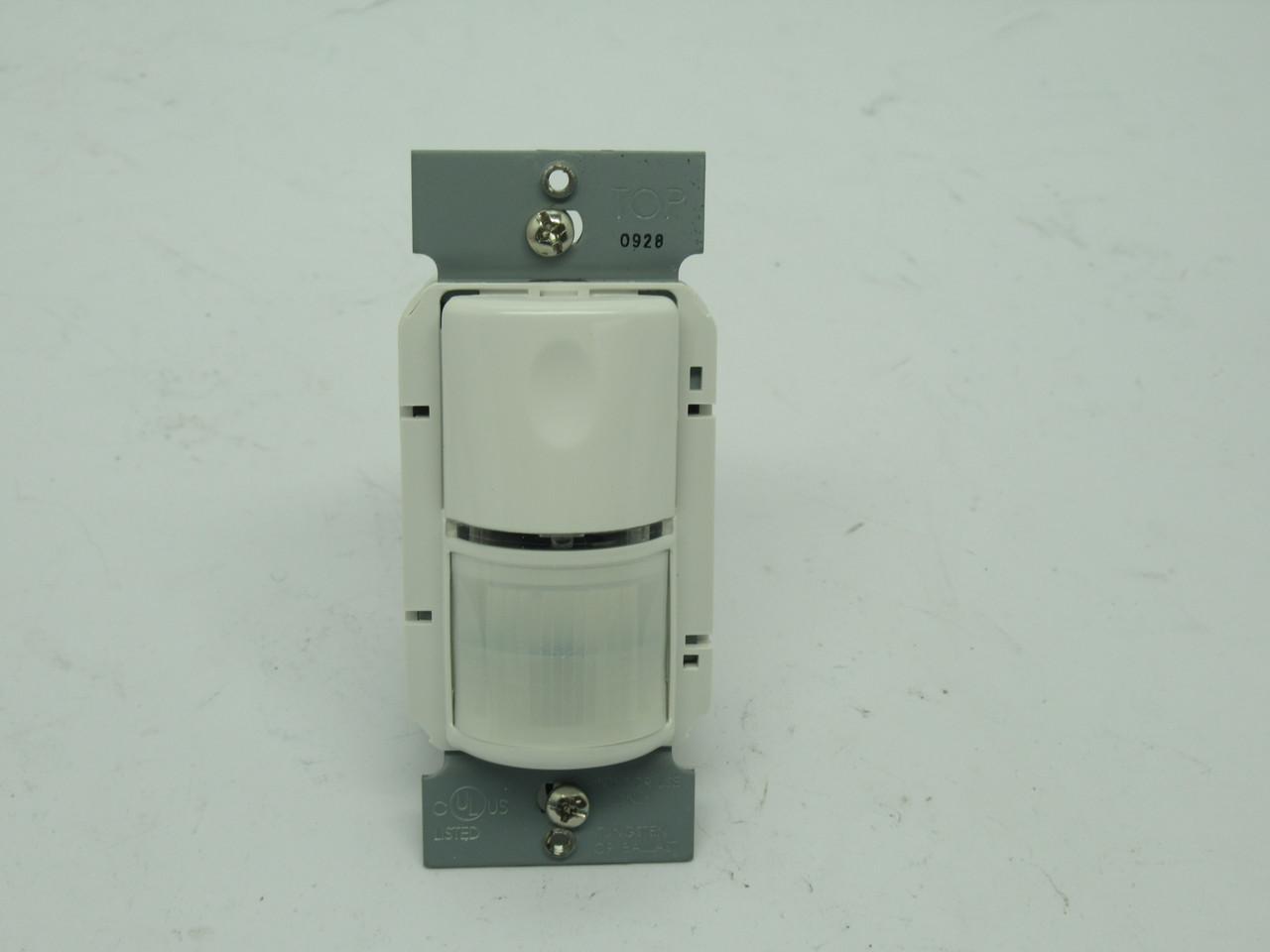 Pass & Seymour WSP200-W Passive Infrared Wall Switch 800/1200W 120/277VAC NEW
