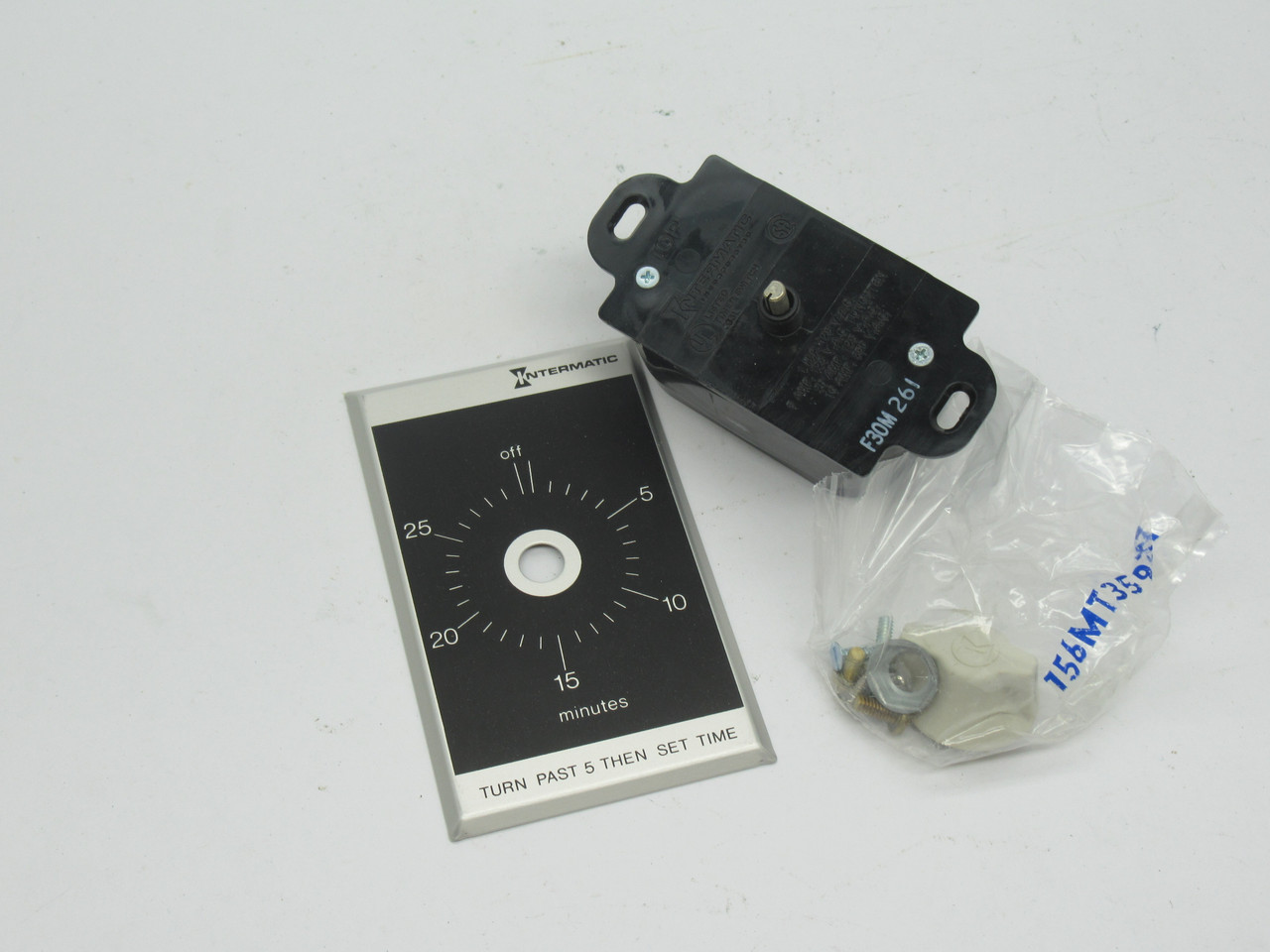 Intermatic F30M70 Spring Wound Time Switch 1 Gang 30Min 1HP 5A 125VAC NEW