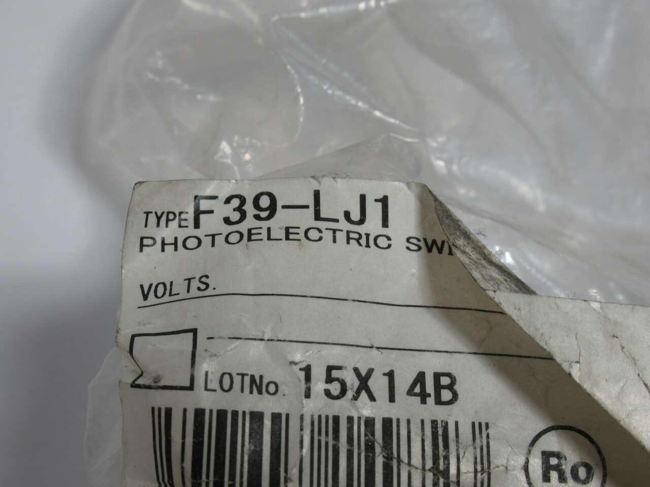 Omron F39-LJ1 Photoelectric Switch Bracket *Damaged Bag* NWB