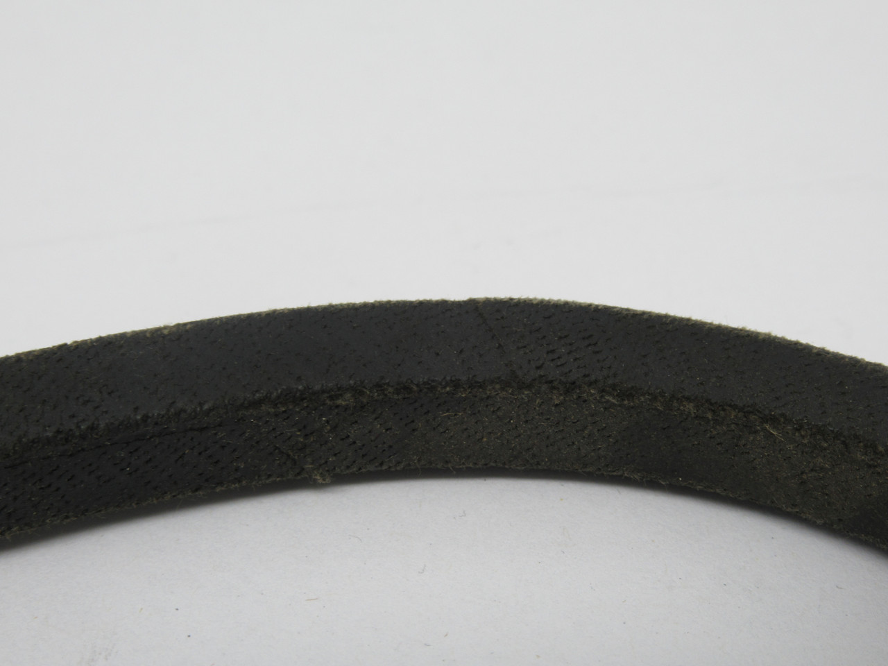 Goodyear A35 Classic Wrapped V-Belt 37.09"L 1/2"W 5/16"T (4L370) SHELF WEAR NEW