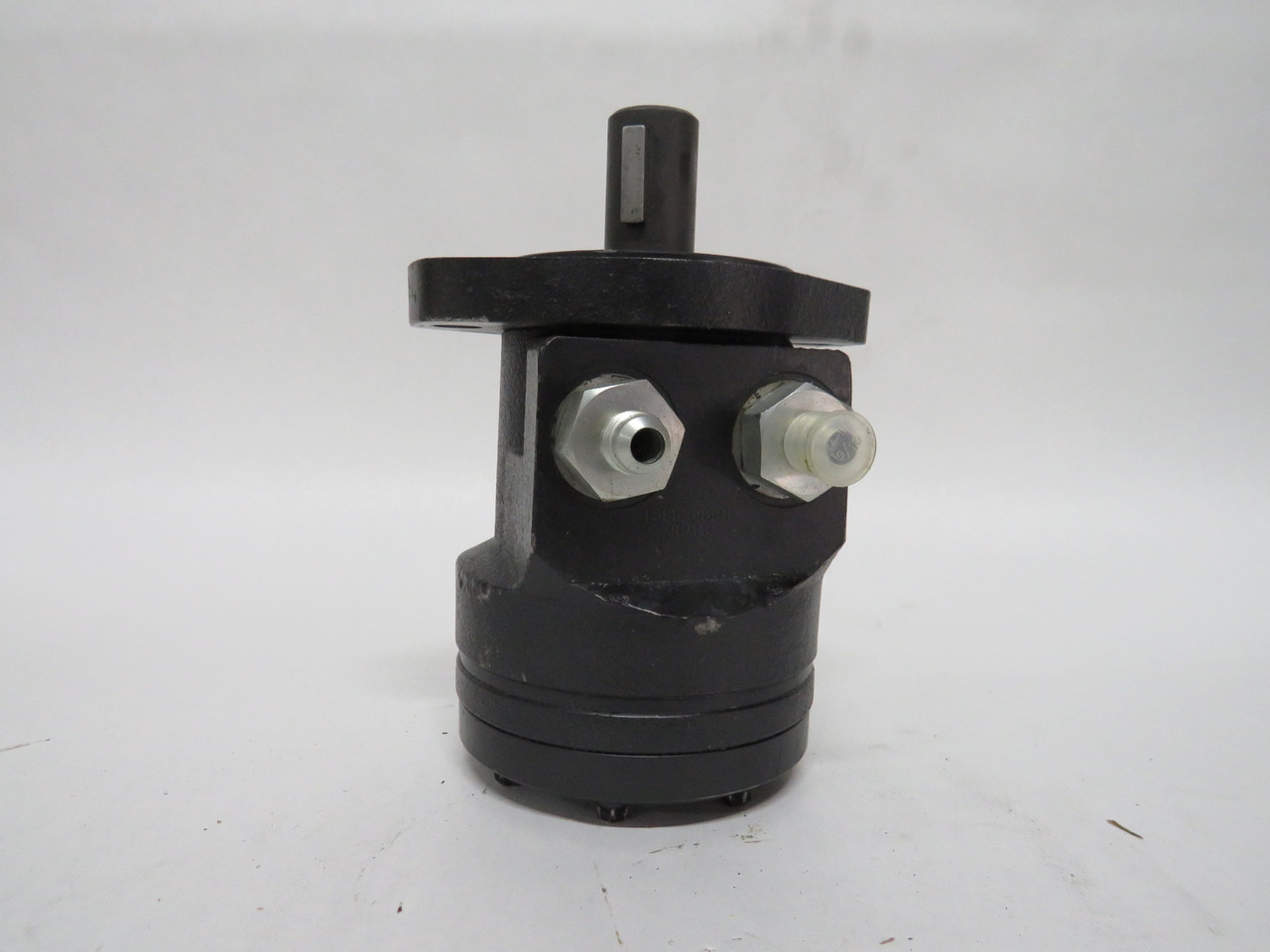 Eaton Hydraulic Motor 4cm Shaft 2.5cm Bore USED