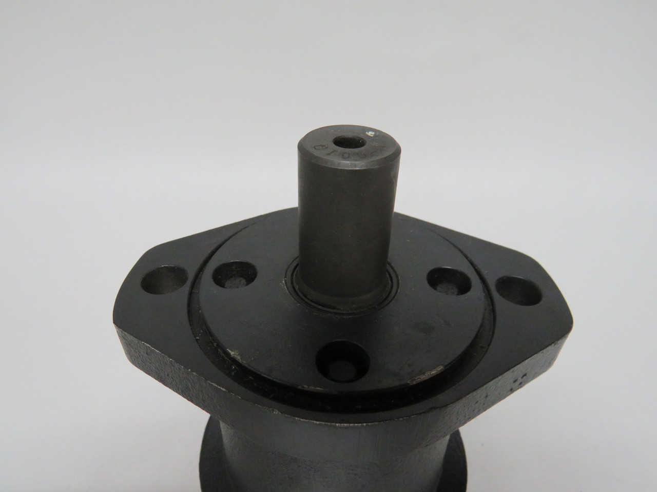 Eaton Hydraulic Motor 4cm Shaft 2.5cm Bore USED