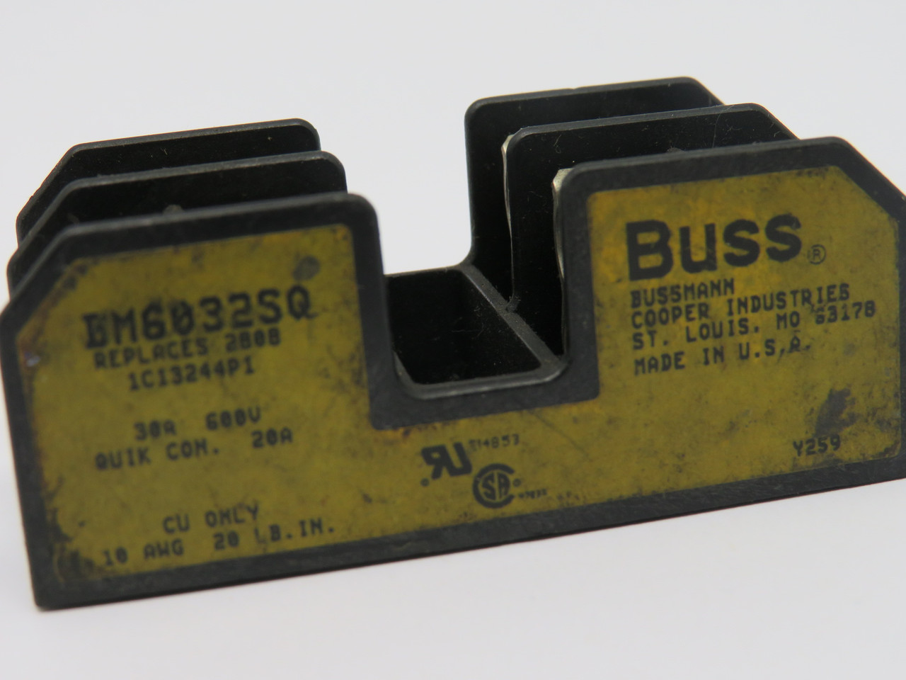 Bussmann BM6032SQ Fuse Holder 30A 600V 2-Pole USED