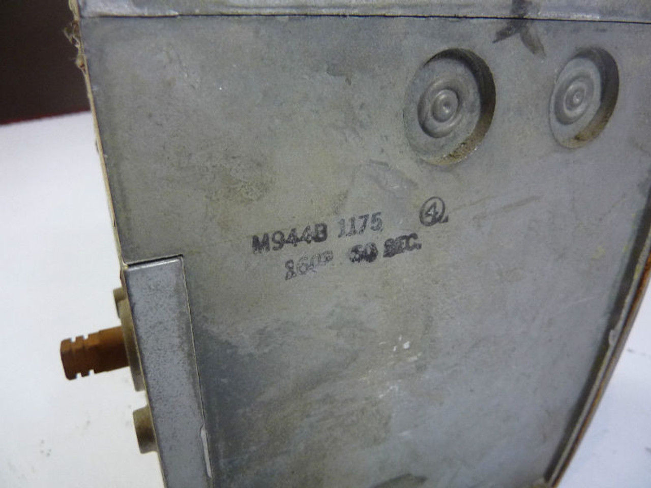 Honeywell M944B-1175 Actuator 0.69 Amp 24VDC USED