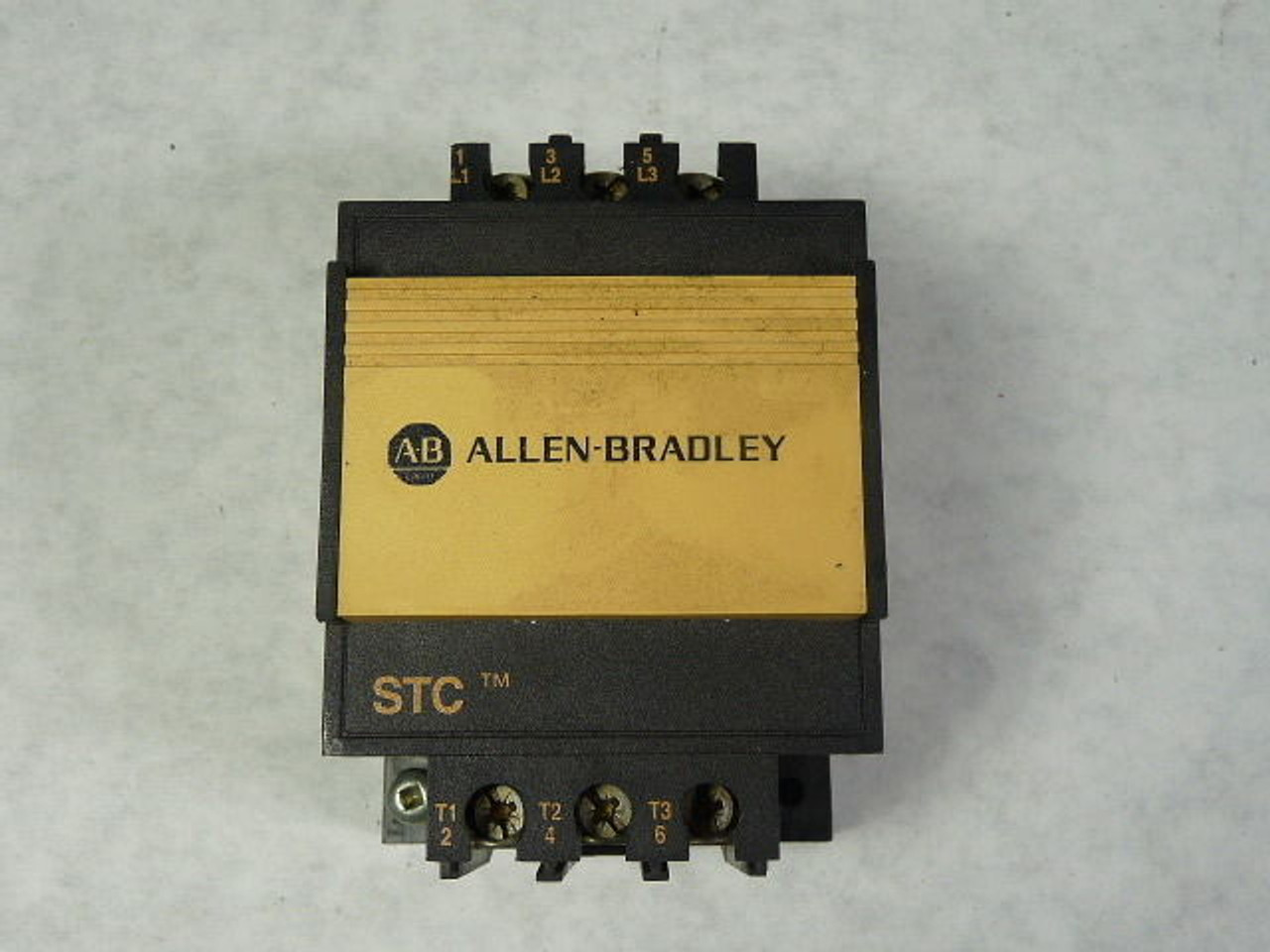 Allen-Bradley 154-A11NB Motor Control 7-1/2HP 400VAC 3Ph 11A 50/60Hz USED