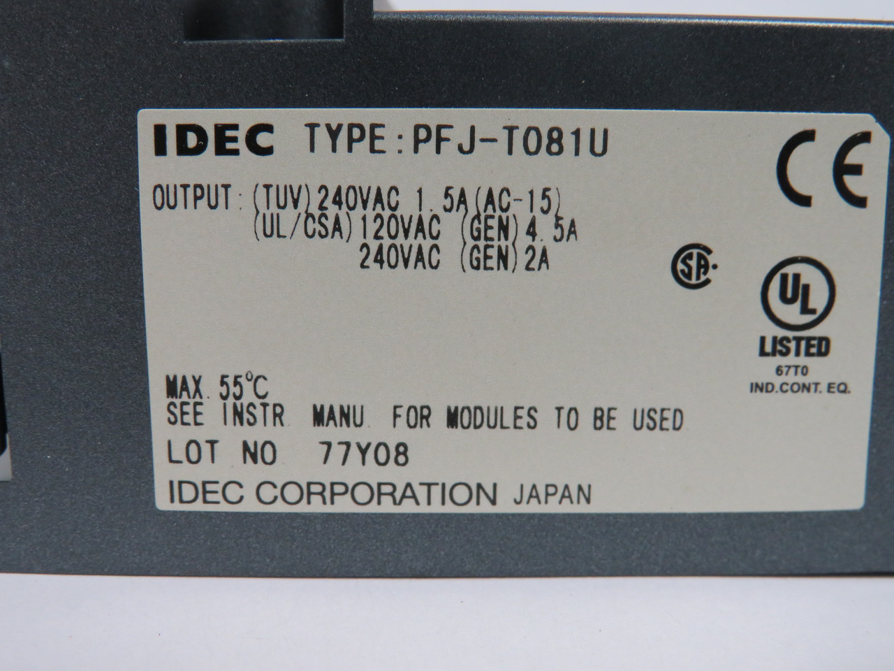 IDEC PFJ-T081U 8-Relay Output Module 240V 1.5/2A 120V 4.5A NEW