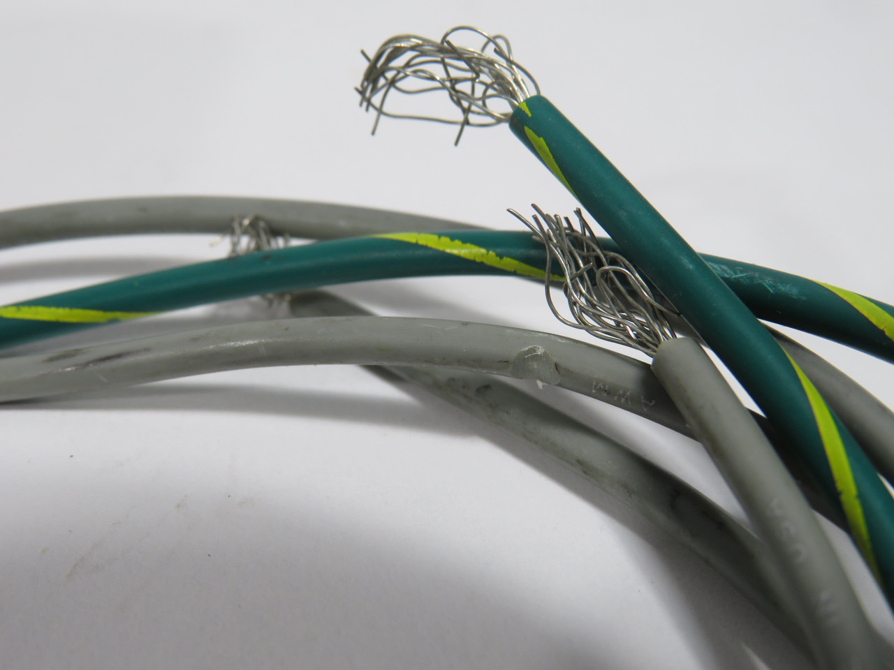 Parker AD06-028-A01C Solenoid Coil for 04F25C2122CAF4C01 24V SHELF WEAR USED