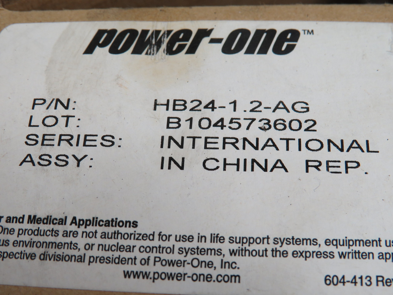 Power-One HB24-1.2-AG Linear Power Supply 24VDC 1.2A BOX WEAR NEW