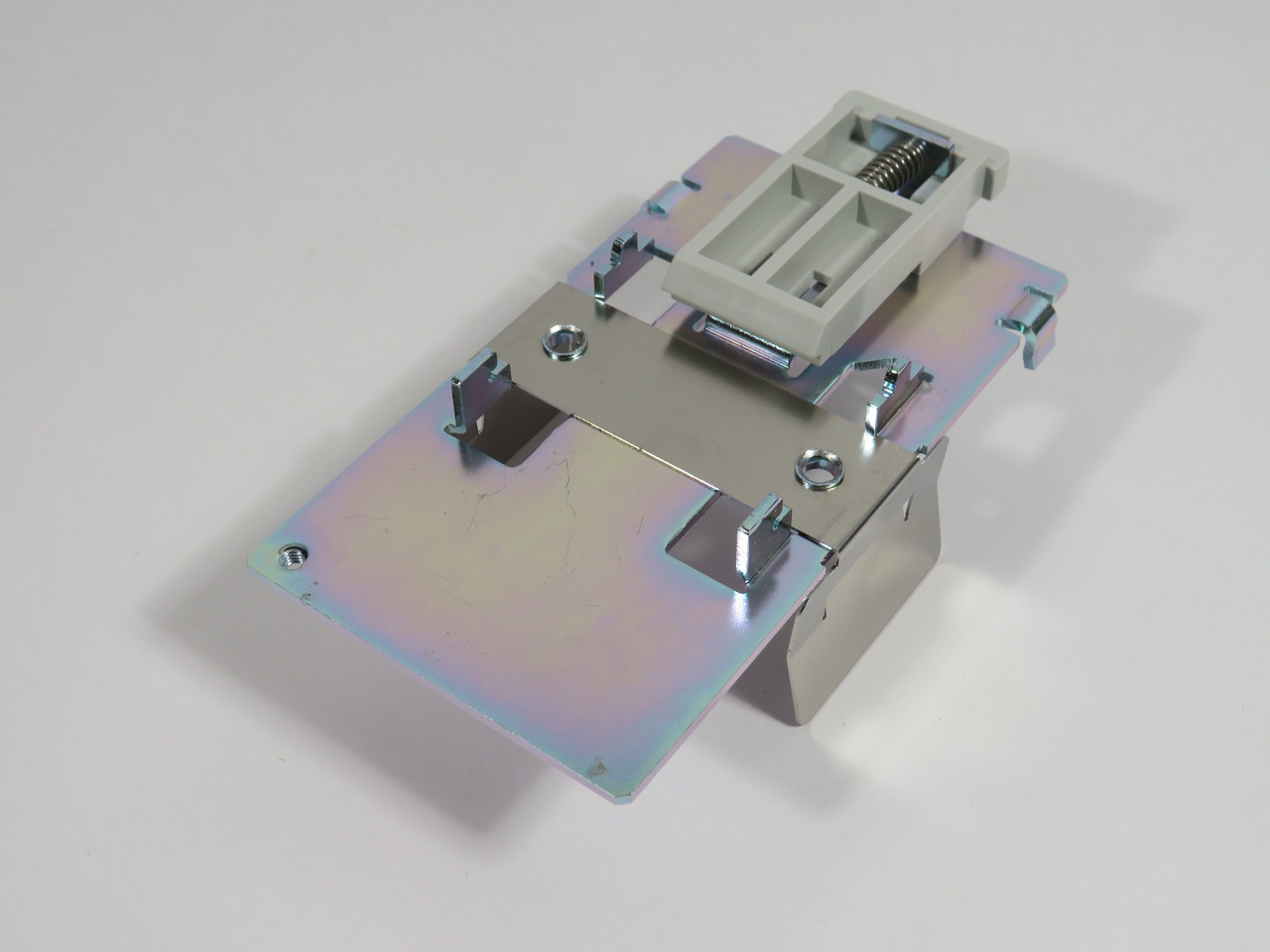 Telemecanique VW3A11851 DIN Rail Mount for ATV11 Drive BOX WEAR NEW