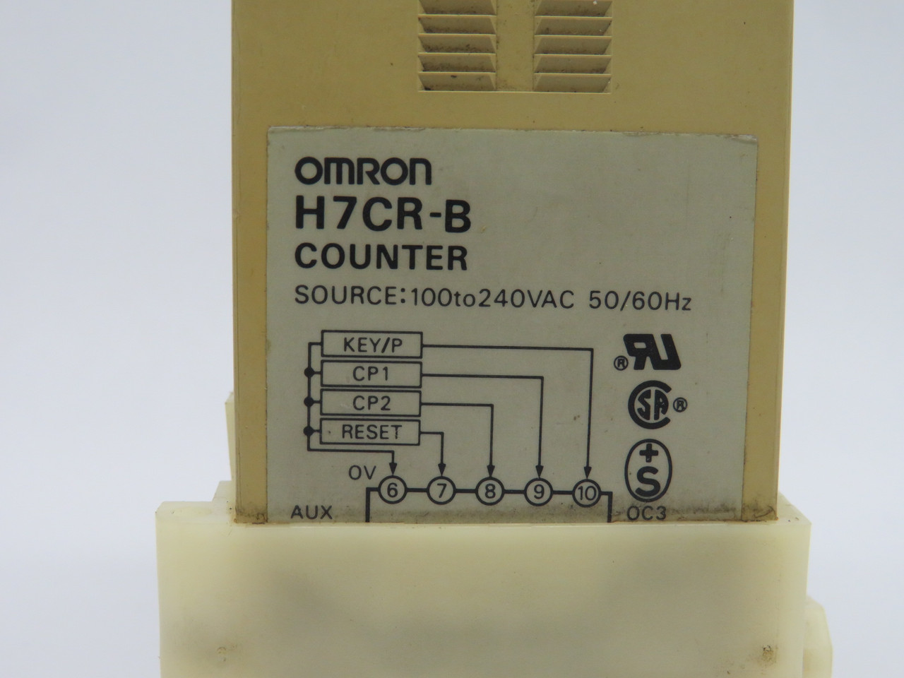 Omron H7CR-B Counter 100-240VAC 50/60HZ *Cosmetic Face Damage* USED