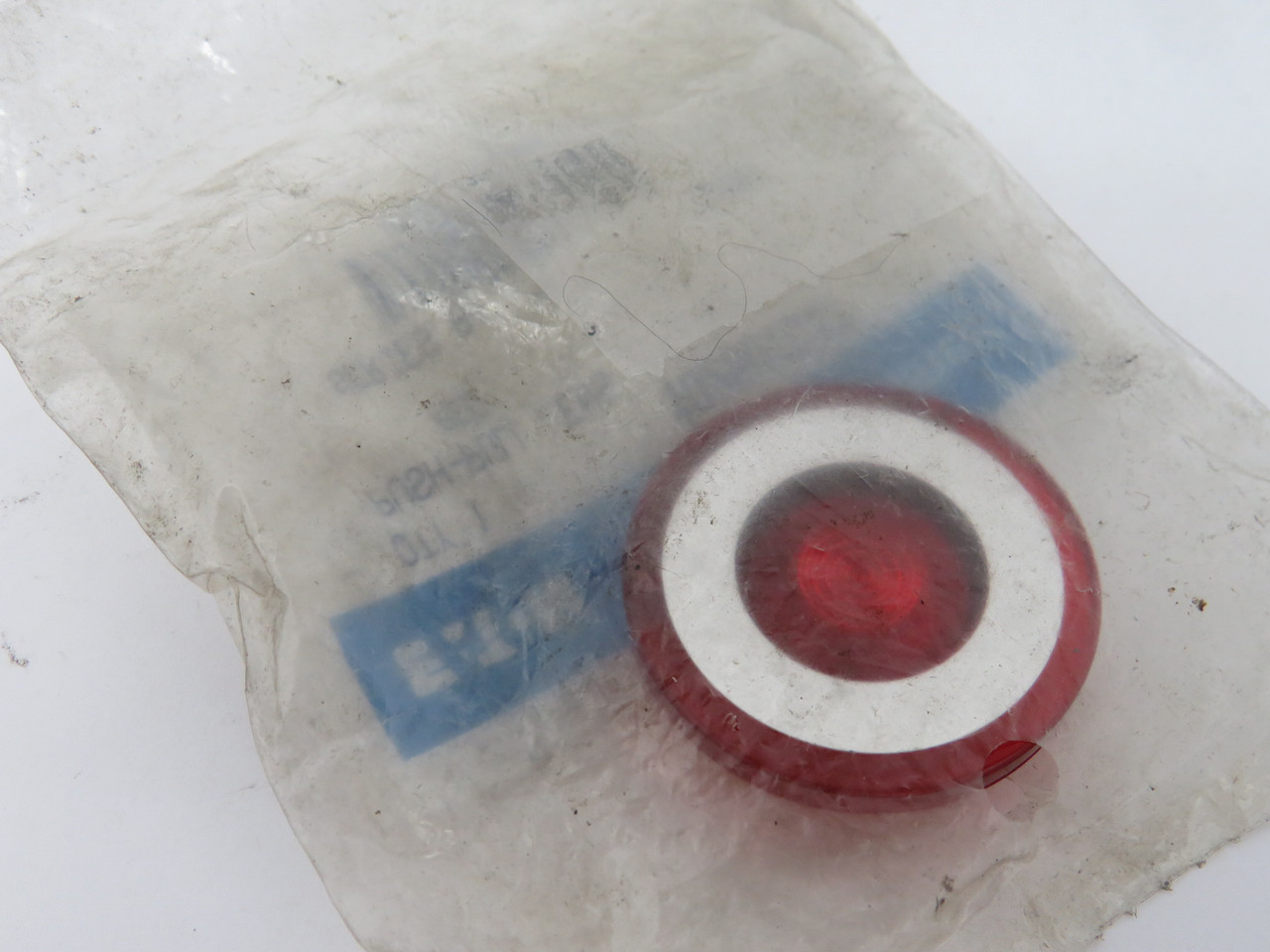 Eaton/Cutler-Hammer 10250TC47 Series A1 Red Push-Pull Lens *Hole in Bag* NWB