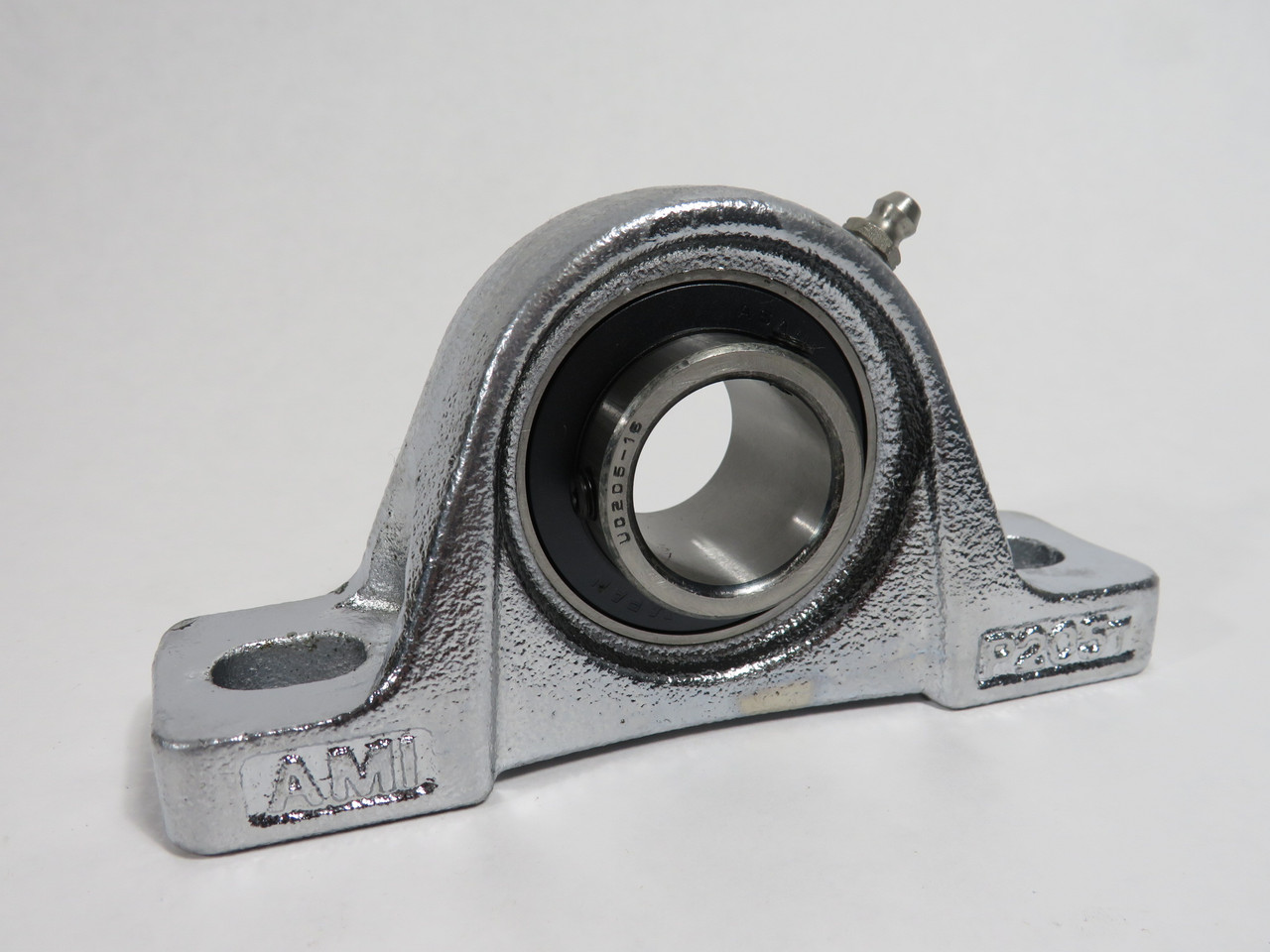 AMI UCP205-16NP Pillow Block Bearing 1" ID 2-Bolt BOX WEAR NEW