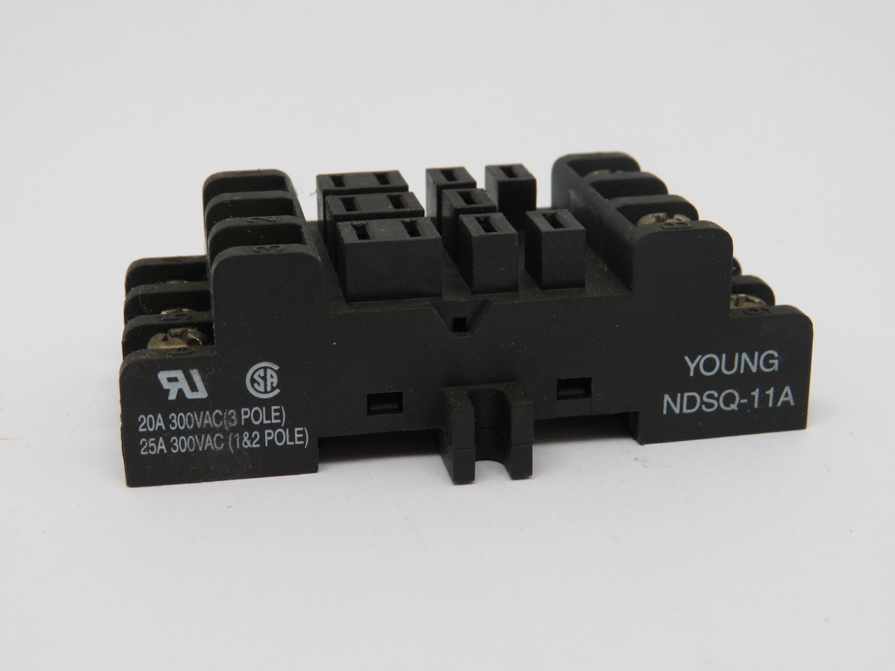 Young NDSQ-11A Relay Socket 300VAC 20A @ 3 Pole 25A @ 1 & 2 Pole 11 Blade USED