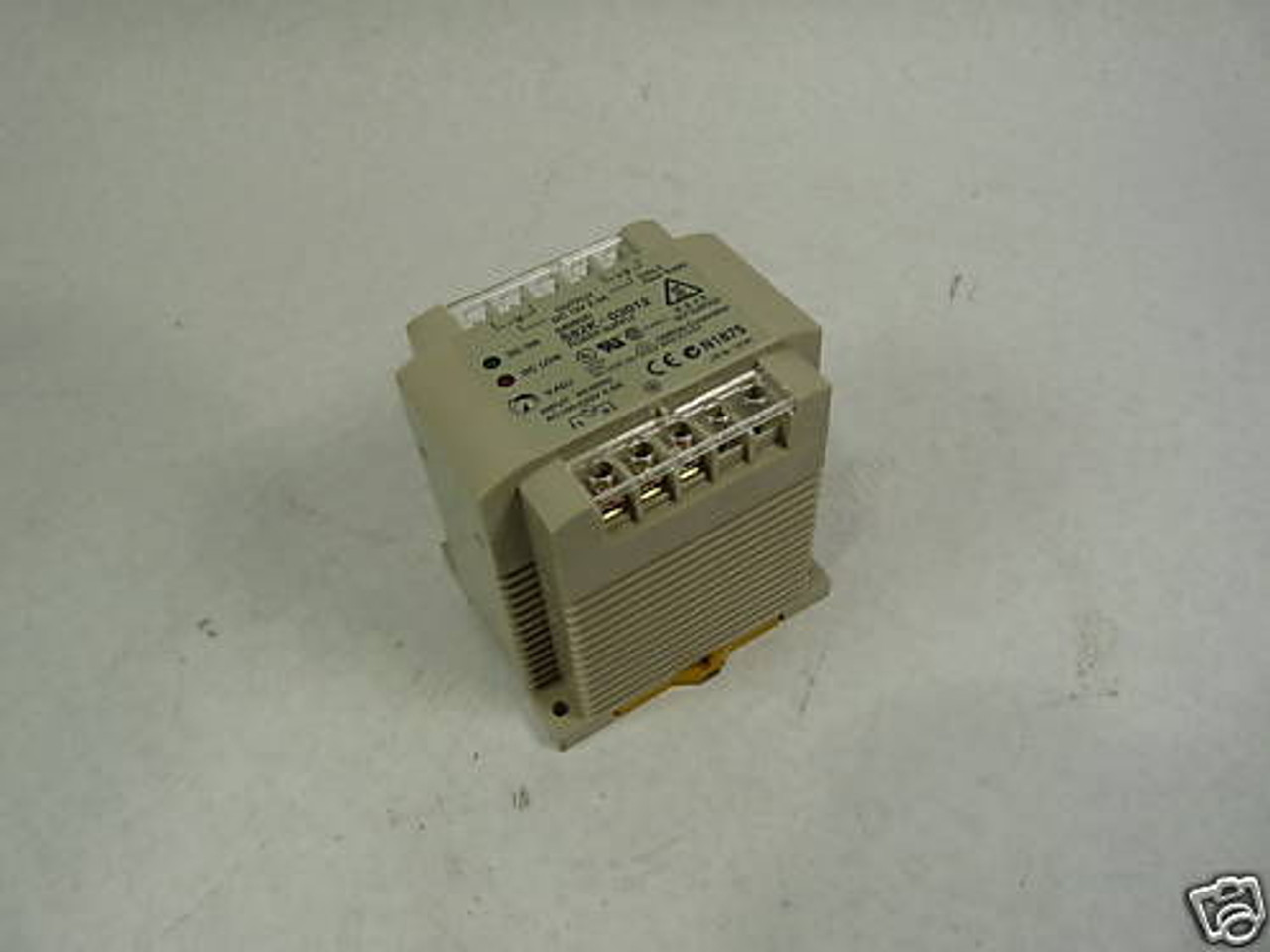 OMRON S82K-03012 12 VDC 2.5 Amp Power Supply USED