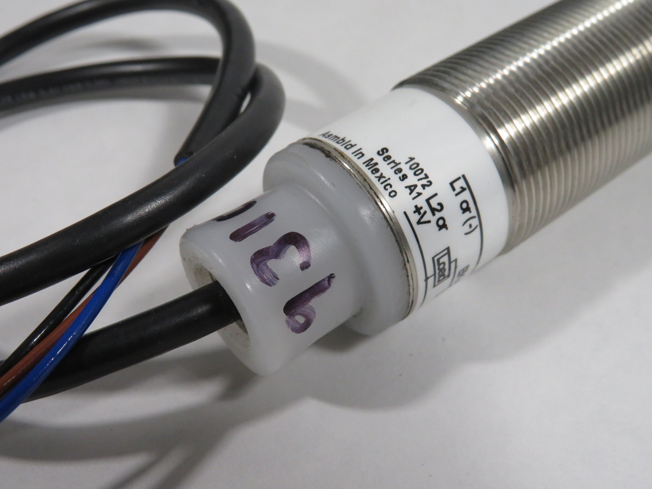 Eaton Cutler-Hammer E58-30RS7150 Retro Reflective Sensor MISSING NUTS NOP