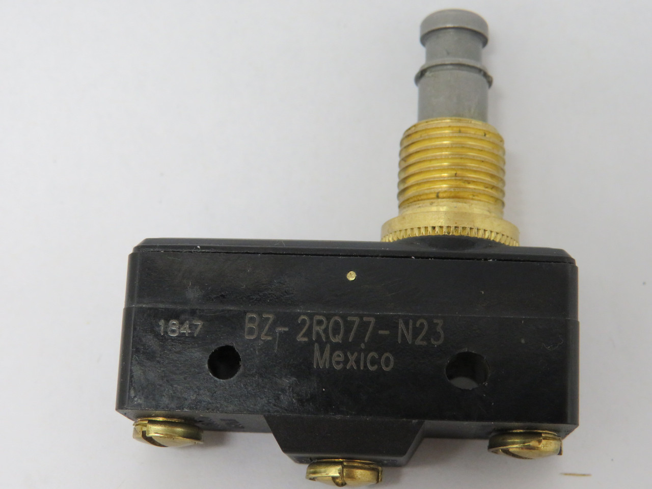 Microswitch BZ-2RQ77-N23 Push Button Limit Switch 15A@125/250/480VAC USED