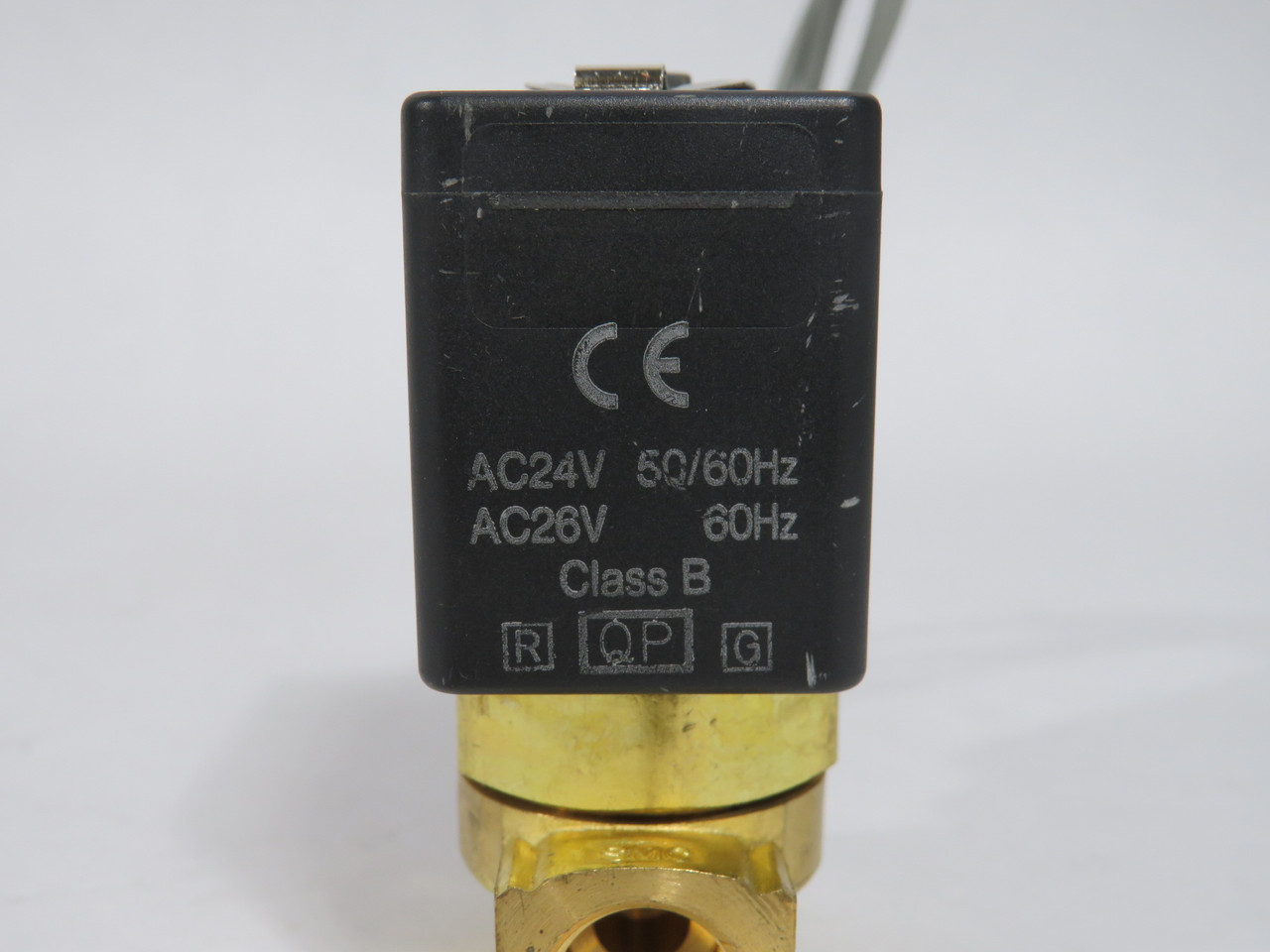 SMC VX2130-02N-BGR1 Solenoid Valve 24V@50/60Hz 26V@60Hz 1/4" NPT SHELF WEAR NOP