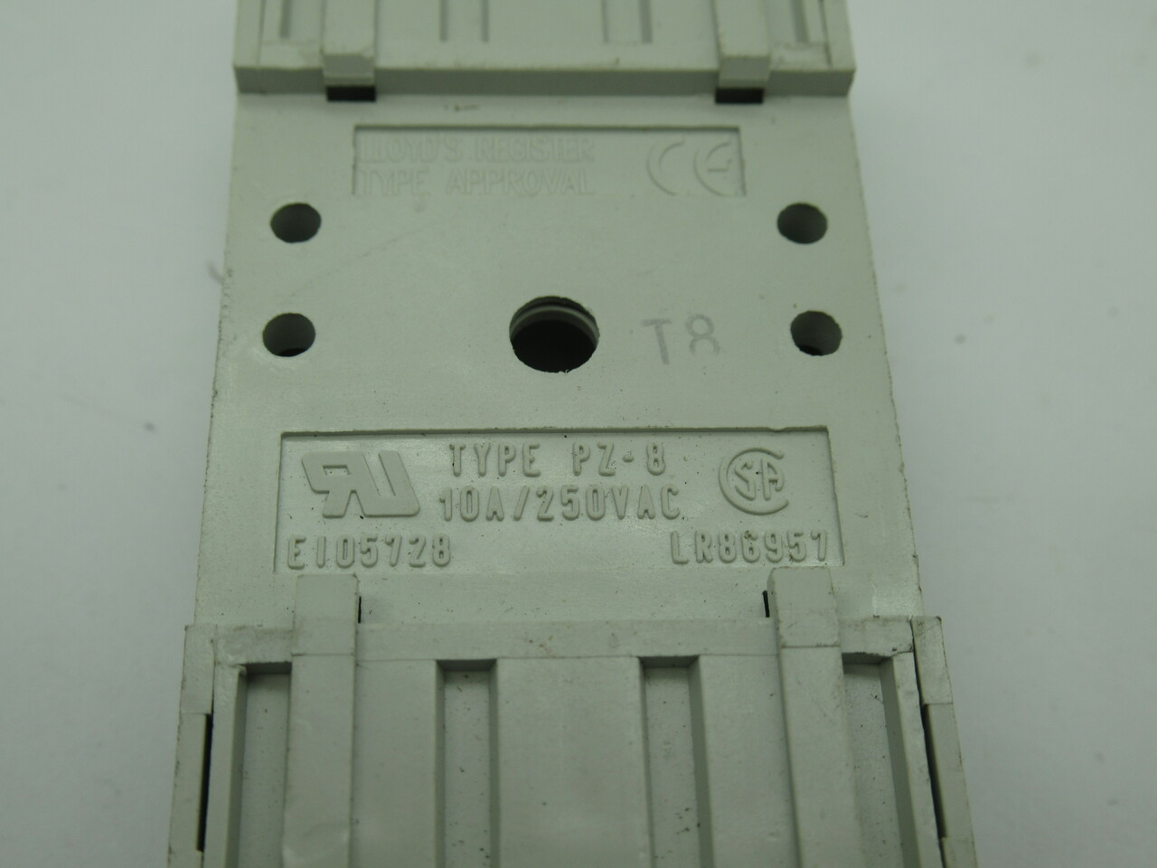 Relpol PZ-8 Relay Socket 10A 250VAC 8 Pin USED