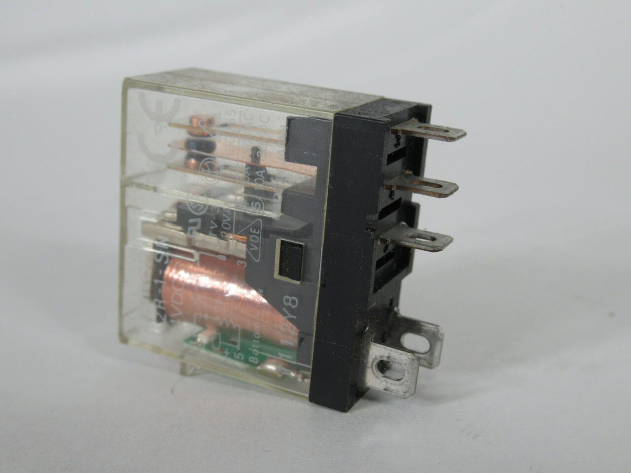 Omron G2R-1-SN-DC24 Plug In Relay 24VDC 10A 5 Blade USED