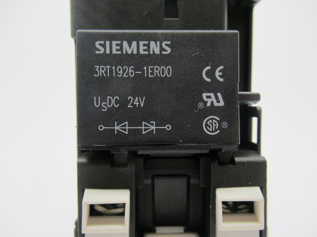 Siemens 3RT1024-1BB40 Contactor 24VDC 600VAC 35A 3P w/ 3RT1926-1ER00 USED