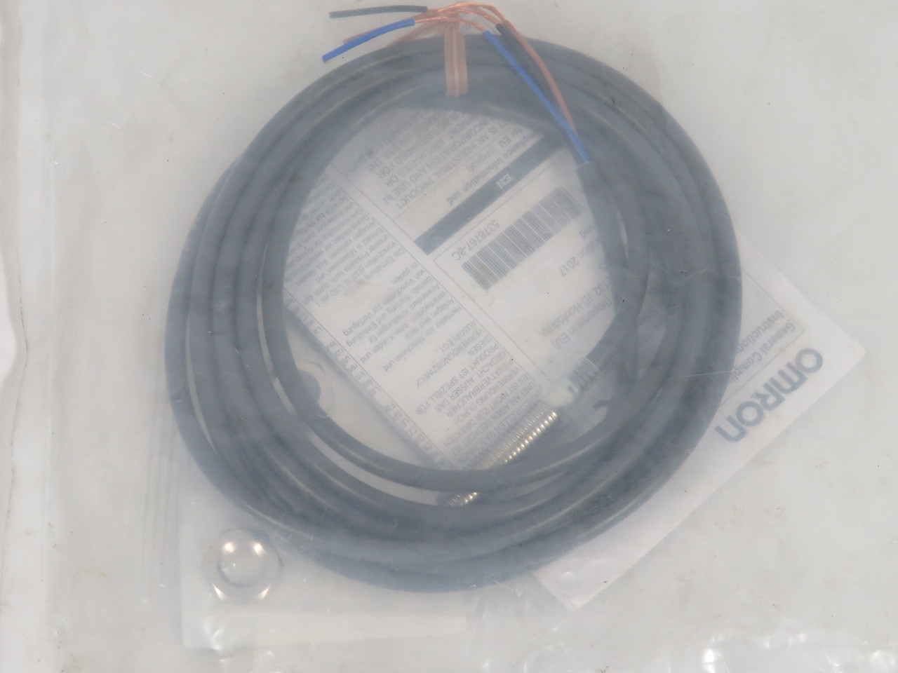 Omron E2E-X1R5E2 Proximity Sensor 12-24VDC 1.5mm Range 2m NWB