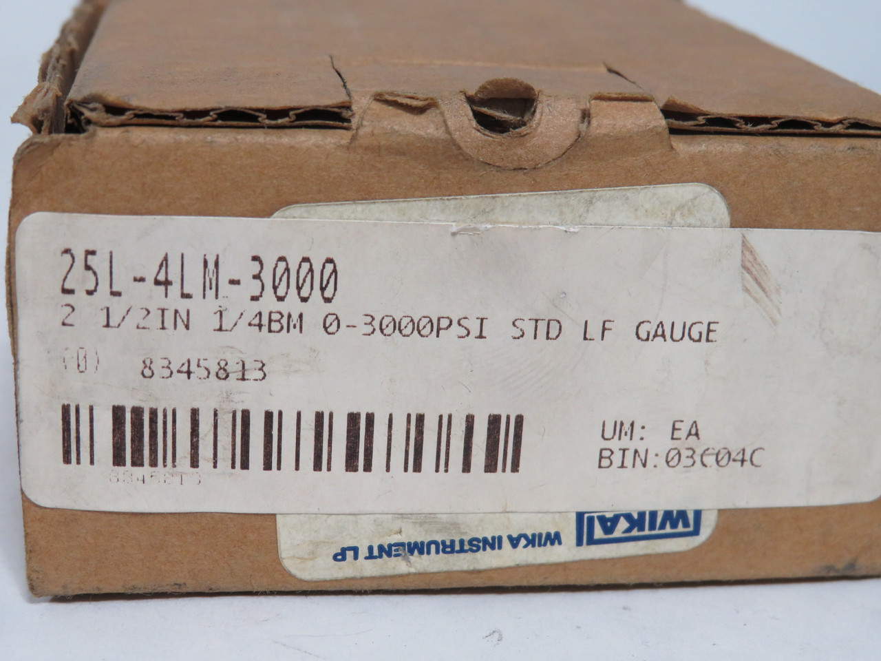 Wika 213.52 Liquid-Filled Pressure Gauge 0-3000psi 2-1/2" Diameter 1/4" NPT NEW