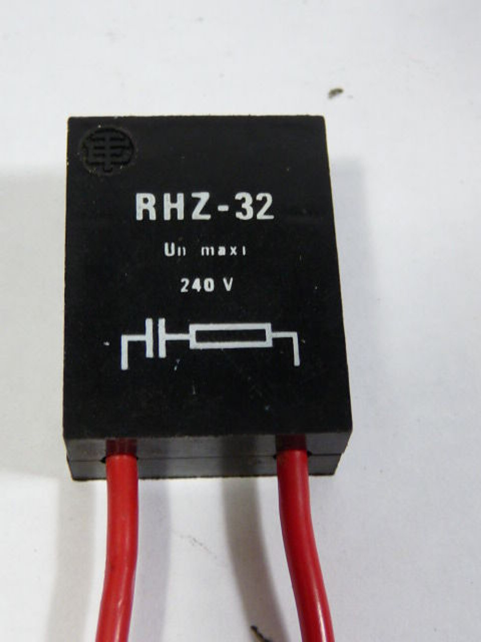 Telemecanique RHZ-32 Suppressor USED