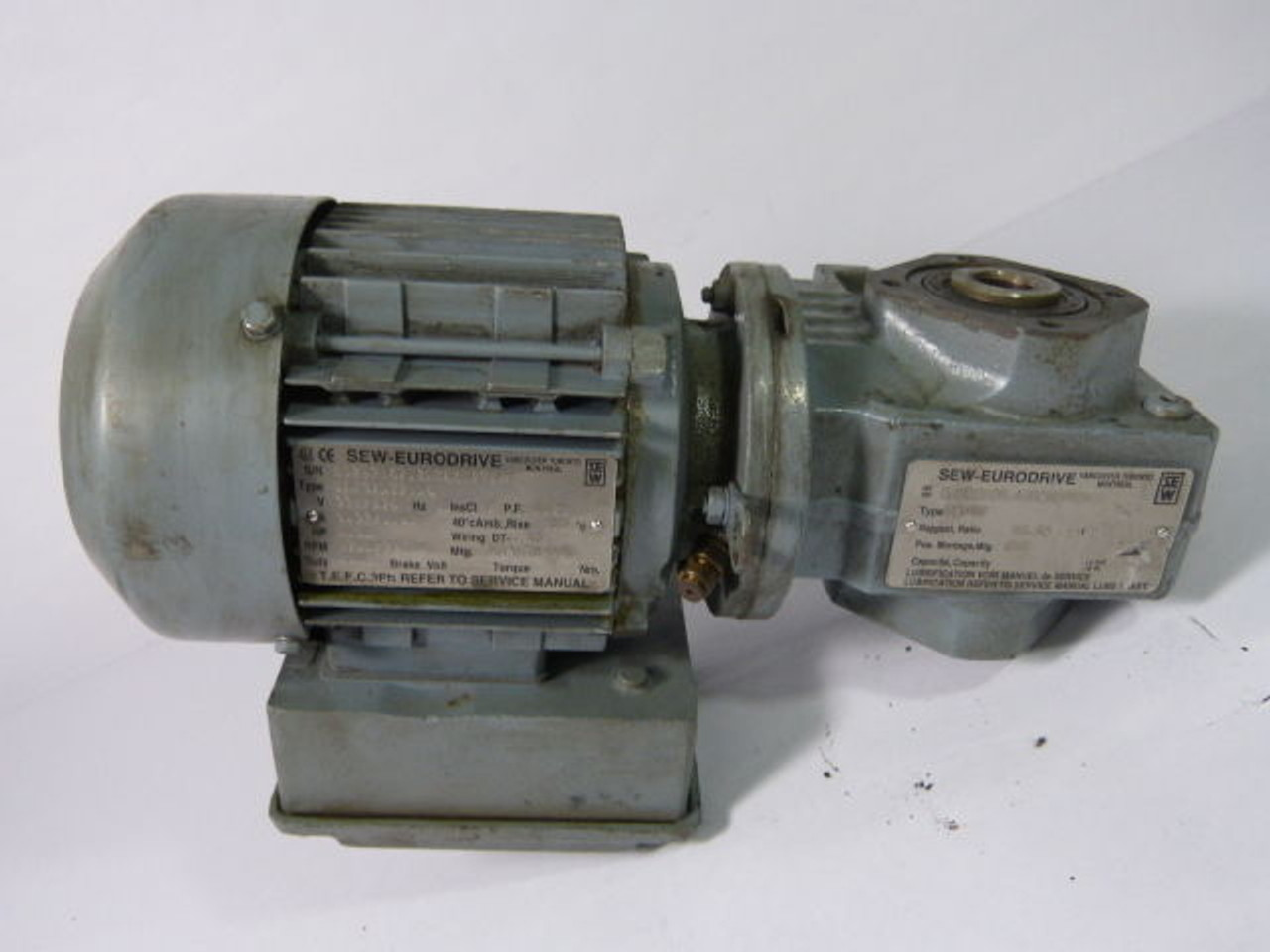 Sew-Eurodrive 0.5HP 1700RPM 330/575V TEFC C/W Gear Reducer 18.24:1 Ratio USED