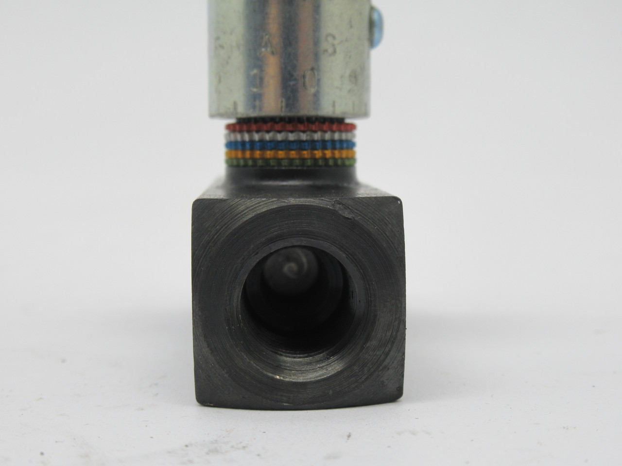 Parker F400S In-Line Flow Control Valve 5000PSI 345bar 5GPM 19LPM 1/4"NPT USED