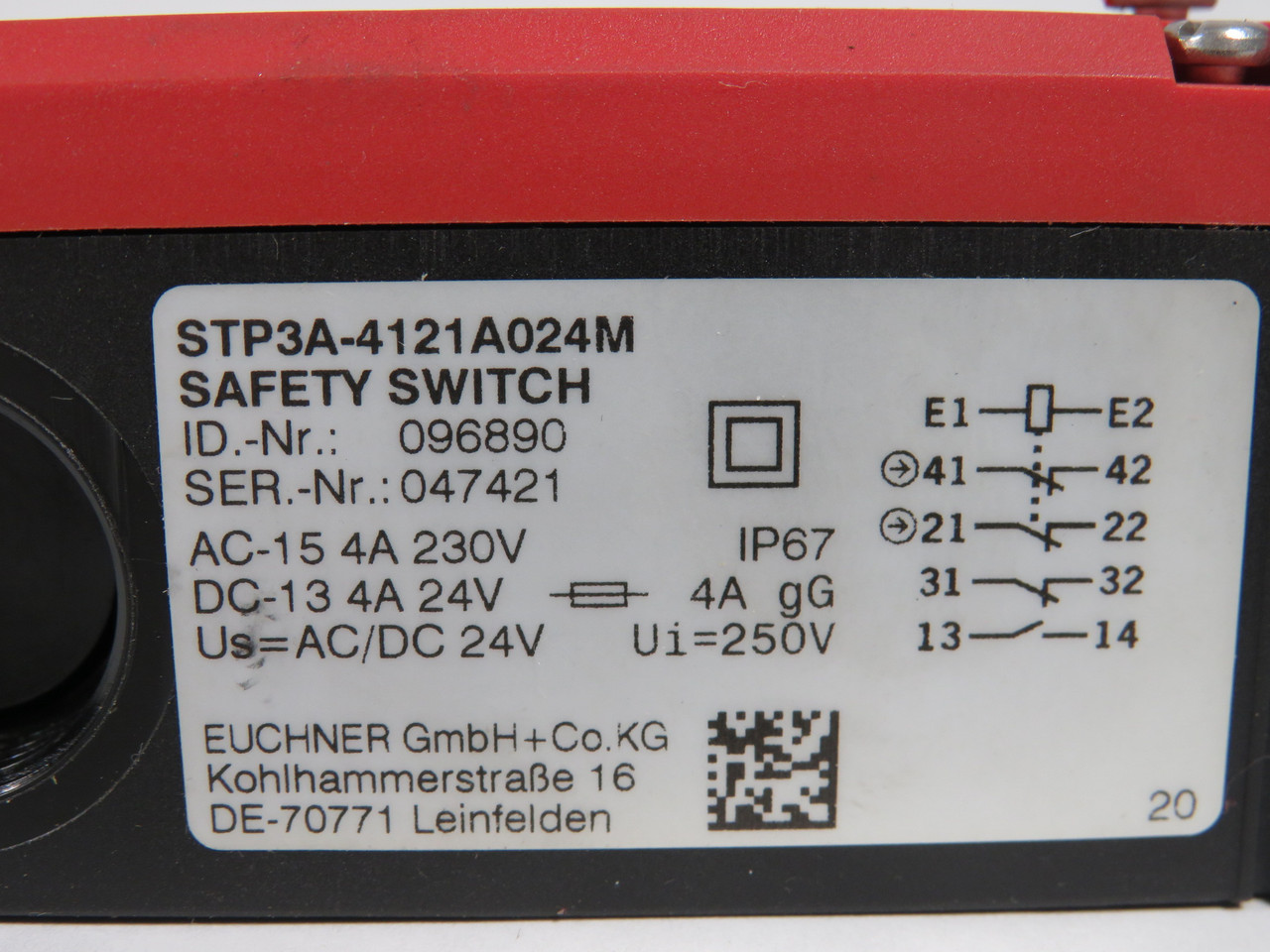 Euchner STP3A-4121A024M Safety Interlock Switch 24VDC No Actuator NEW