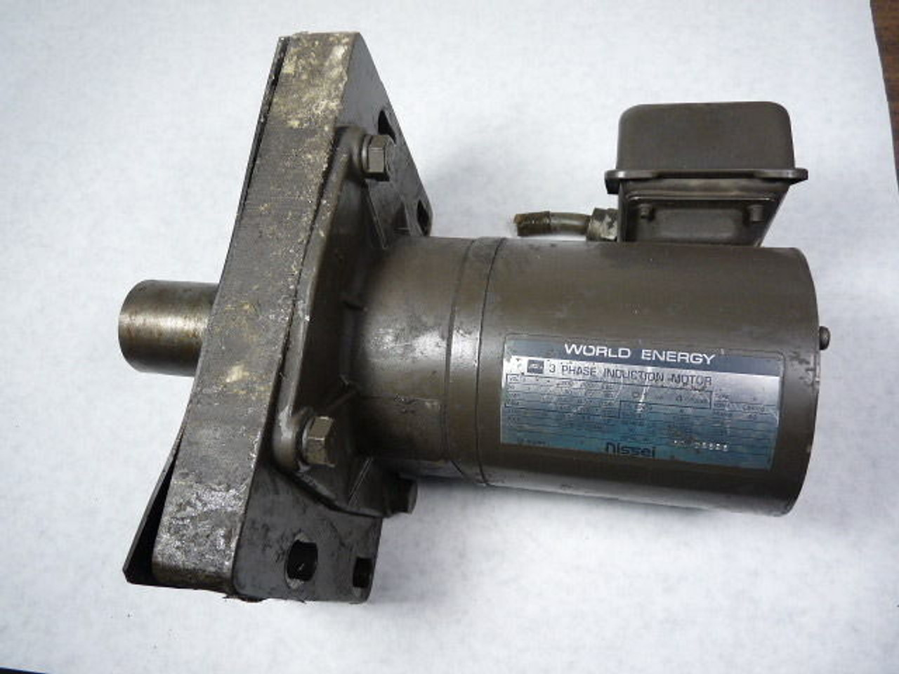 Nissel 0.1kW 1710RPM 200/220V 3Ph 0.57/0.58A 60Hz USED