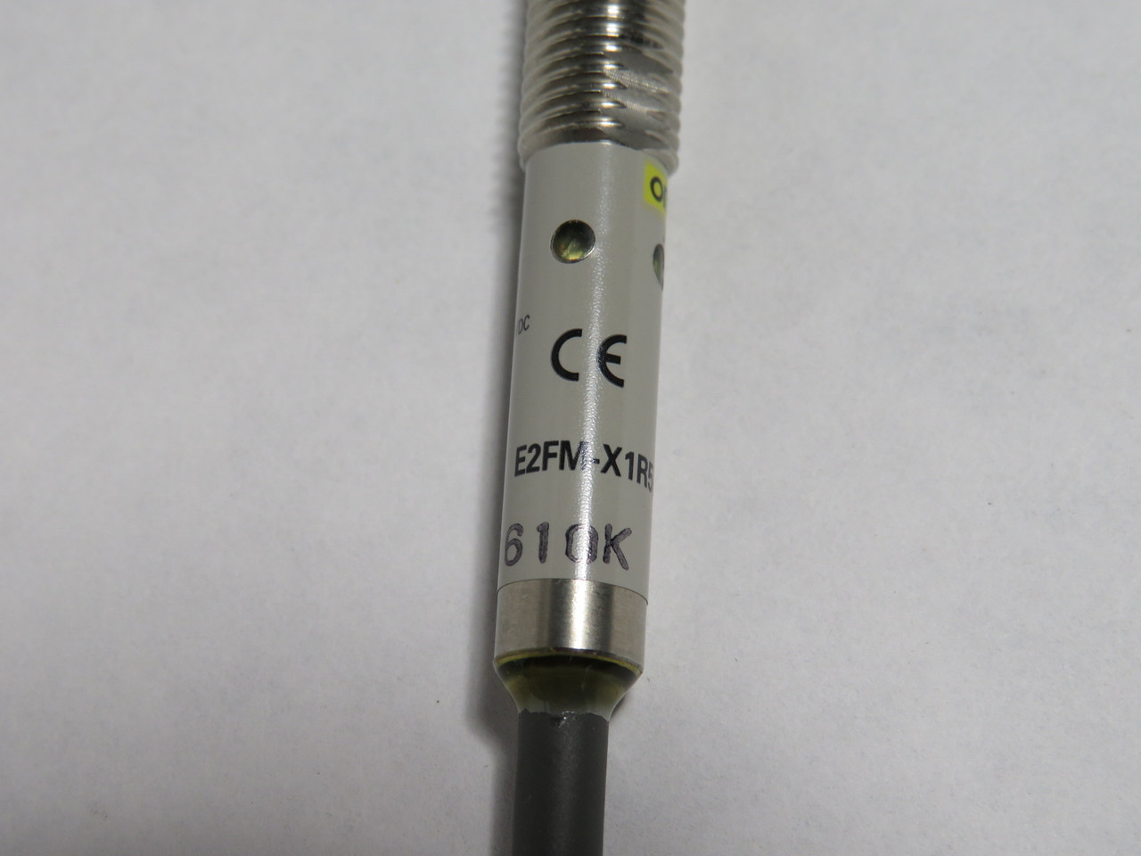 Omron E2FM-X1R5B1 Proximity Sensor 12-24VDC 200mA 1.5mm Distance 2m Cable NOP