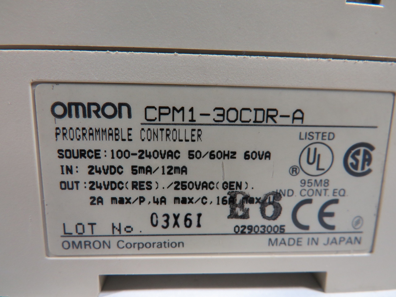 Omron CPM1-30CDR-A Programmable Controller 100-240VAC 50/60Hz SHELF WEAR USED