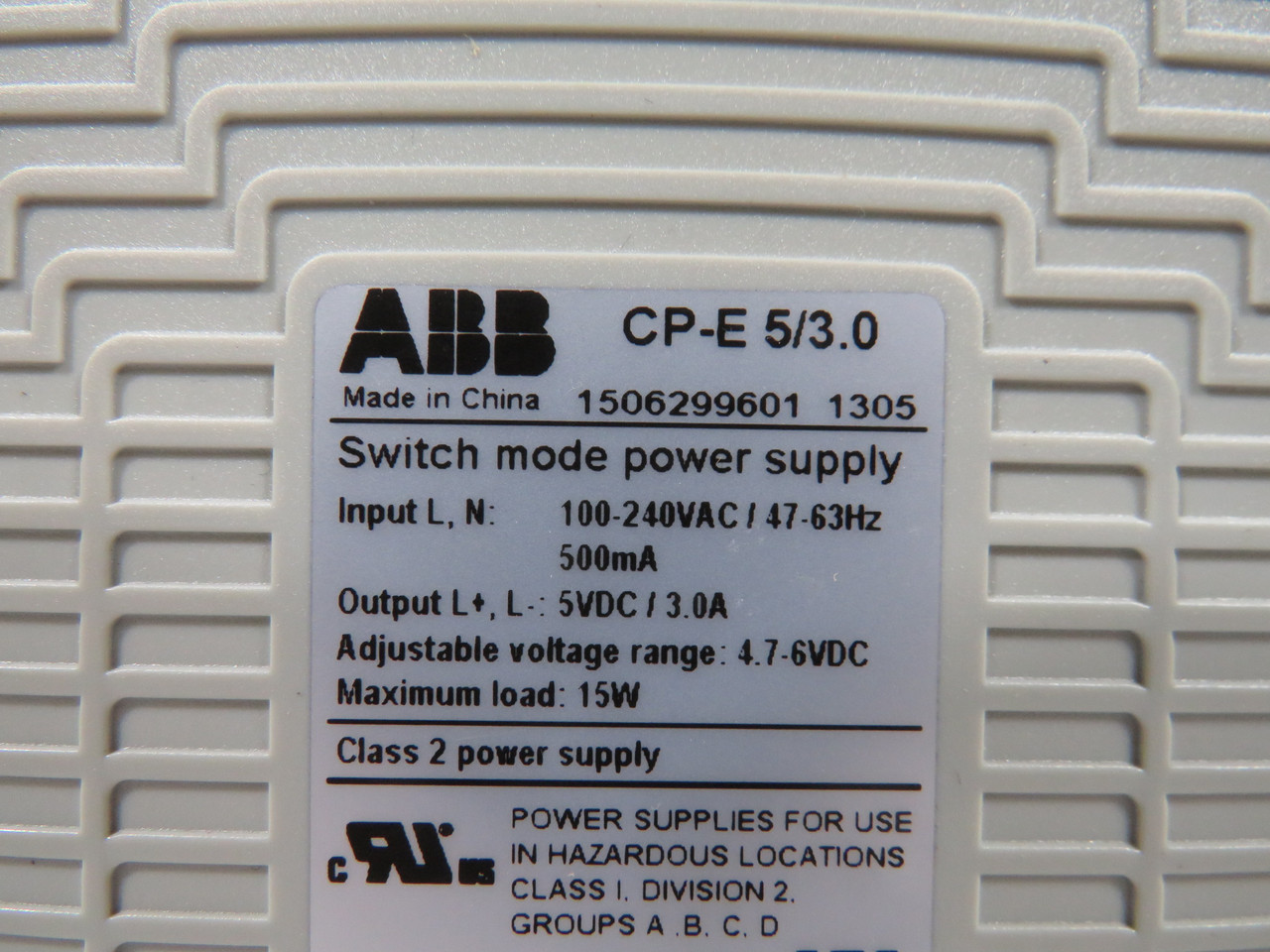 ABB 1SVR427033R3000 CP-E 5/3.0 Switch Mode Power Supply 5VDC 3.0A BOX DMG NEW