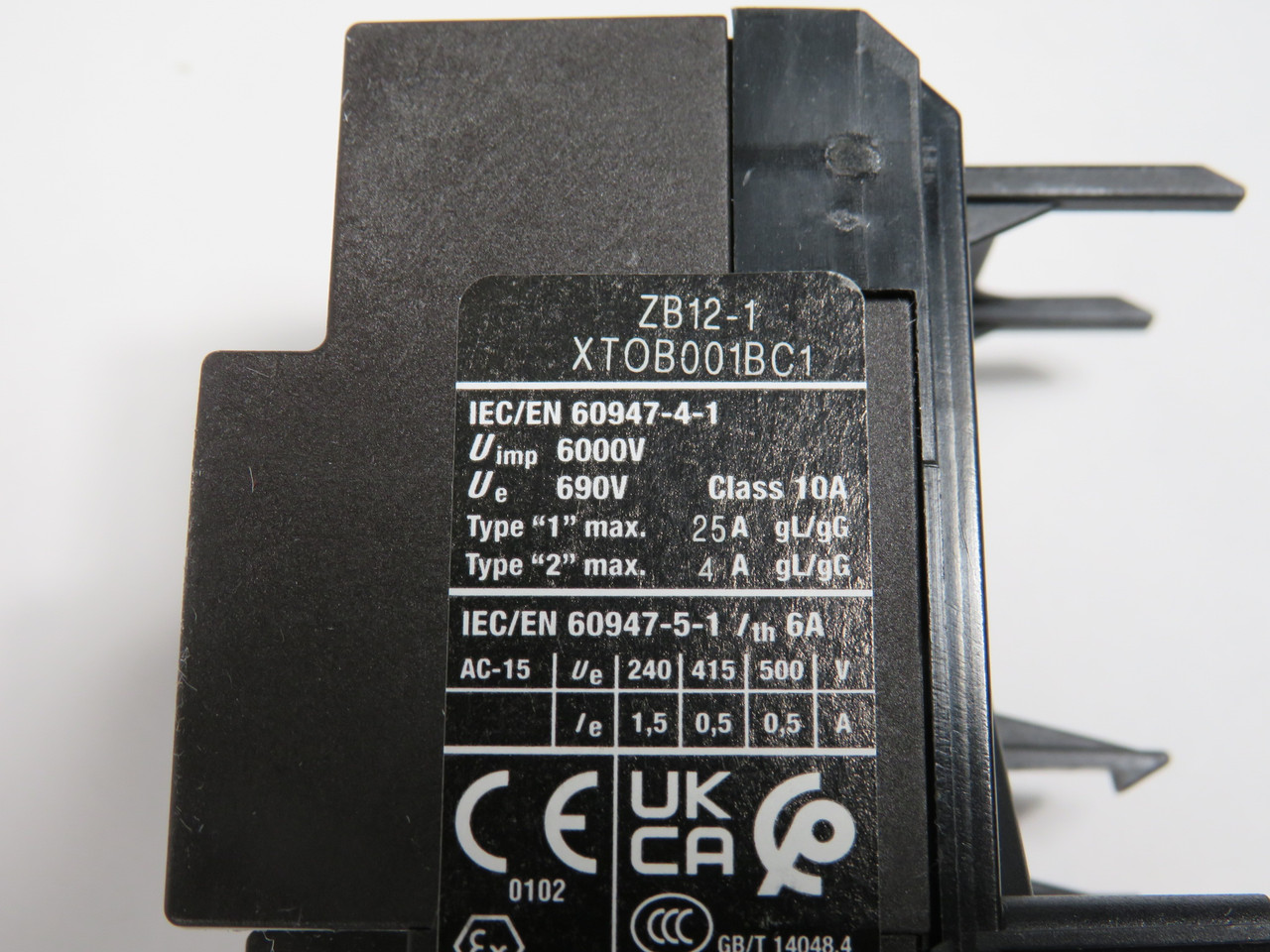 Eaton ZB12-1 XTOB001BC1 Overload Relay 0.6-1A Moeller Series BOX DAMAGE NEW