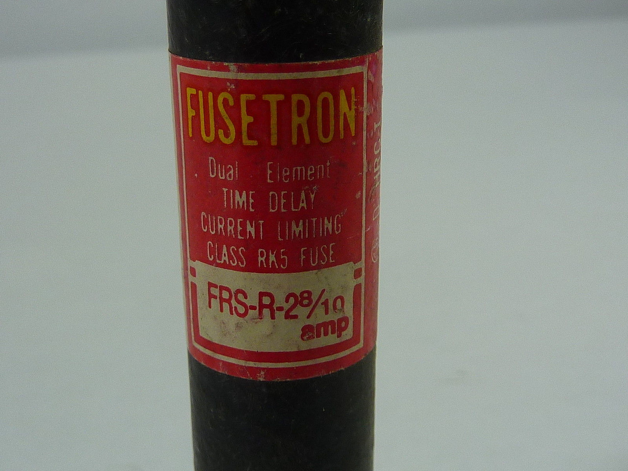 Fusetron FRS-R-2-8/10 Dual Element Time Delay Fuse 2-8/10A 600V USED