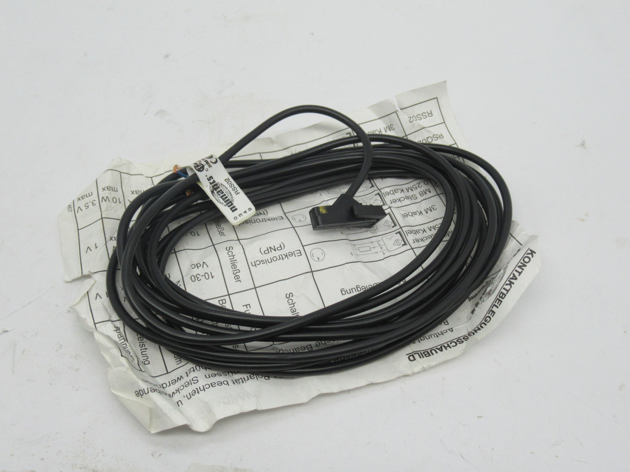 Numatics RSS02 Reed Switch 5-125VAC/DC 50mA 10W 3m Cable Length DMG'D CLIP NOP