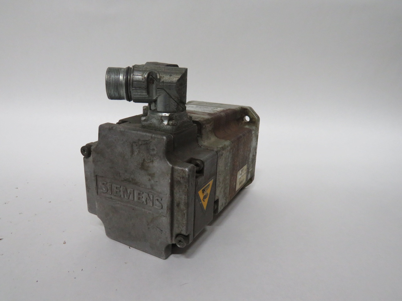 Siemens 1FK7042-5AF71-1SA0 Servo Motor 9000/3000RPM 267V 3/2.6Nm 2.2/1.95A USED