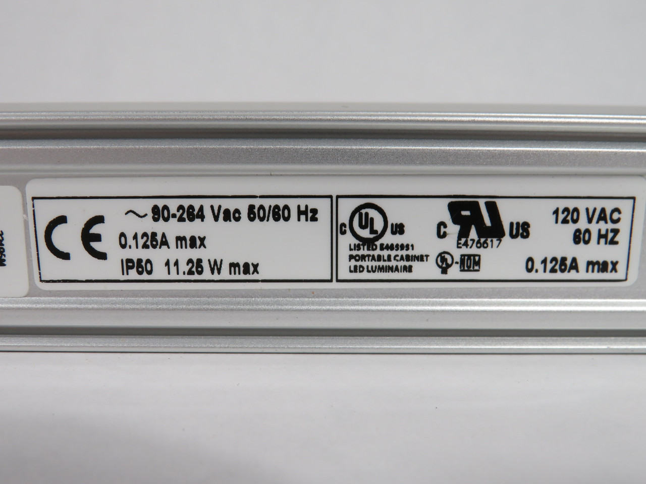 Banner WLB32ZC285PBQMB LED Workstation Light 90-264V 11.25W 285mm L 87493 NEW