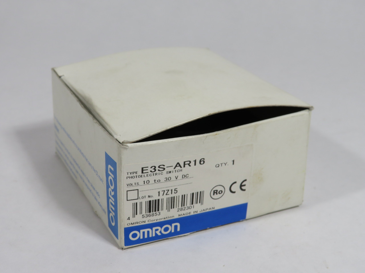 Omron E3S-AR16 Photoelectric Switch 10-30VDC 30mA 0.1-2m MISSING HARDWARE NEW