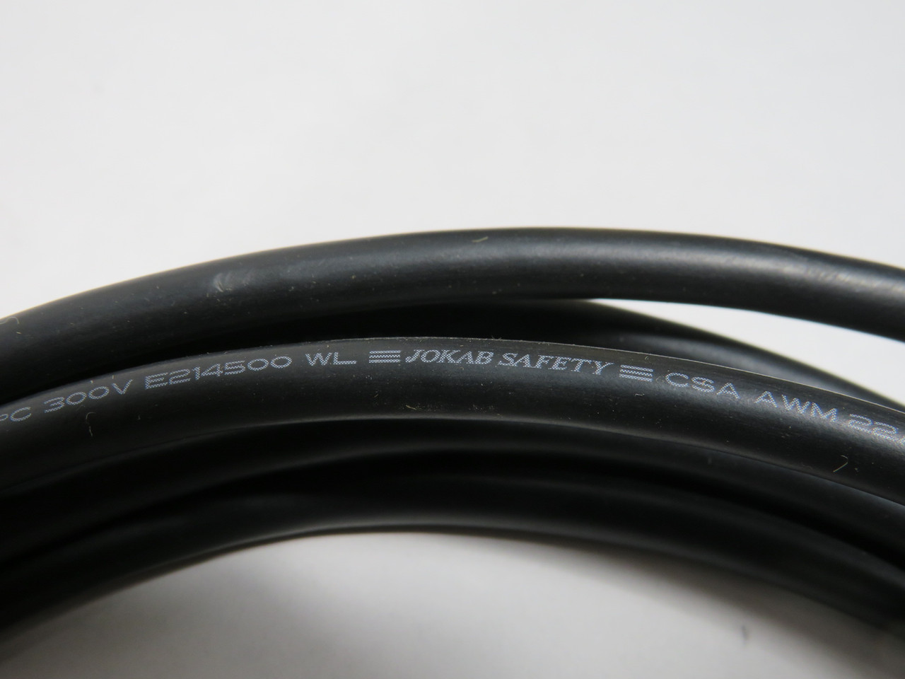 ABB Jokab Safety 2TLJ020056R2100 2005621 Cordset 5-Pin 3m Length USED