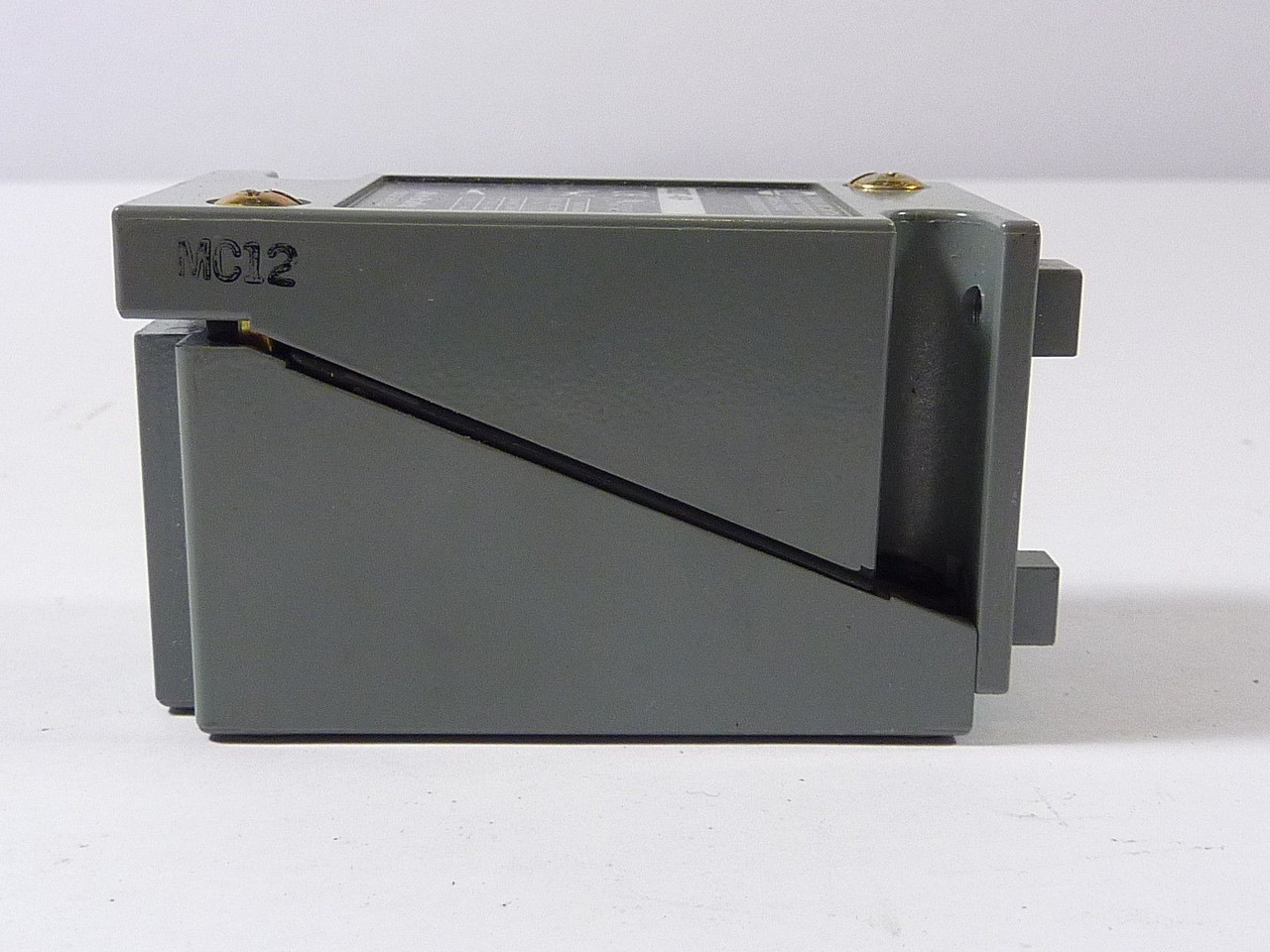 Allen-Bradley 802T-KP Series H Oil Tight Limit Switch Body 600V 10A USED