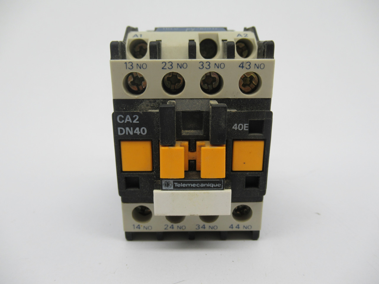 Telemecanique CA2-DN40-F7 Contactor 110V 50/60Hz USED